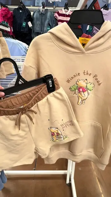 Cute Winnie the Pooh set for your little one at Walmart 🍯💛 #winniethepooh #lou