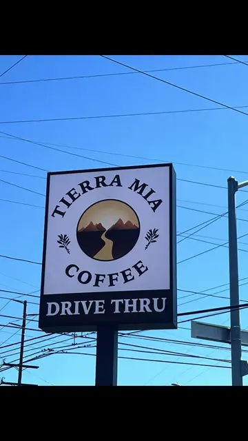 New Tierra Mia coffee shop in San Bernardino.  Waited a hr and 15min 🫣 #coffee 