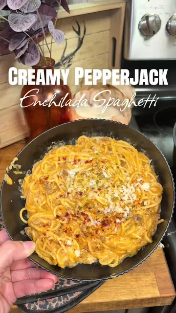 Made this on a whim and it came together SO fast 🤎🌶️ #EasyRecipes #onepotdinne