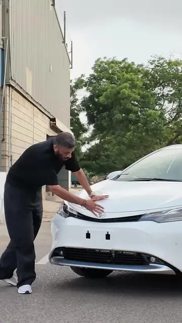 Toyota Corolla gets a fresh new look!