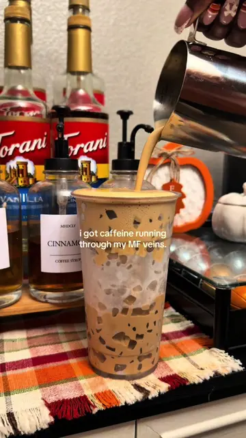 ☕️✨ #coffeetok #icedlatte #coffeerecipe #coffeetime #coffeelover 