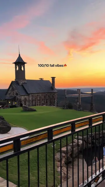 This view and a🍷😍 click the location link to learn more & book your trip! #bra