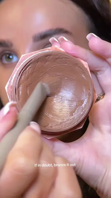 Our holy grail BFF bronzer 🤎✨#bronzer #pinkhoney #pinkhoneyuk 
