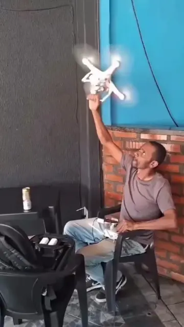 It just gets worse the longer you watch… 😭😰 #dronecrash #dronefail #dronedocto
