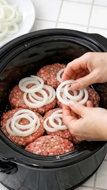 The Ultimate Slow Cooker French Onion Burger Steaks! 🍔🧅🤎✨
 Ingredients:
 4 to