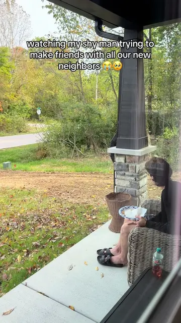 he randomly started doing this and i thought it was the sweetest thing #moving #