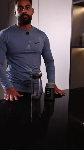 سموثي طازج وين ما كنت 🥤✨ مع Ninja Blast Portable Blender، حضّر مشروباتك وسموثي 