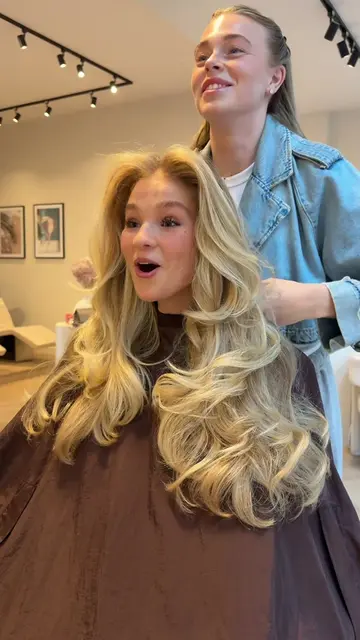 The blowout of my dreams🤍 @hairbychar.ams #blowout #blonde #hairinspo 
