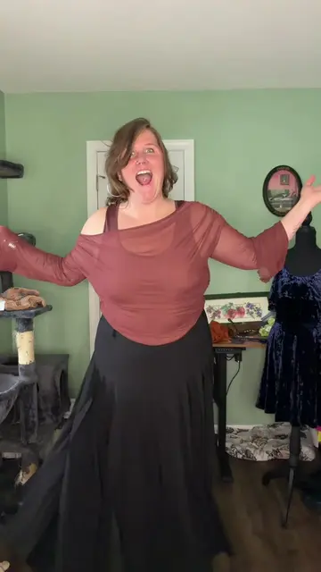Letting my weight pick my outfit as a 205lb girlie with an apron belly! I think 