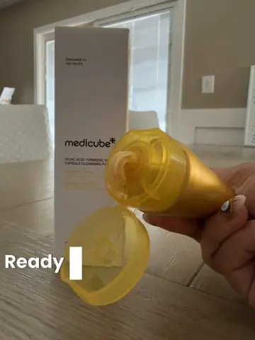 The foam has me looking forward to washing my face 🫧💚 Medicube’s Azelaic Acid 
