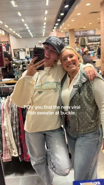 SHE IS HERE!!! The VIRAL FISH SWEATER!!! @buckle #buckle #shopping #shoppinghaul