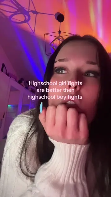 🙋‍♀️ #highschool #fights #repost #relatable #trend 