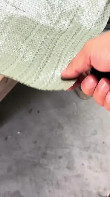 Convenient tent corner fixing techniques