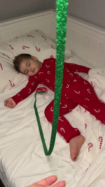 A little piece of childhood to treasure forever 🥹🎄❤️ #lifehacks #momhack #chri