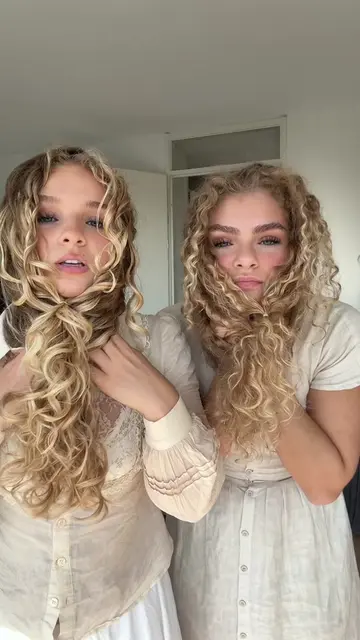 This came out so pretty😍🦢 @holladiva #zendayahairstyle #easyhairstyles #hairin