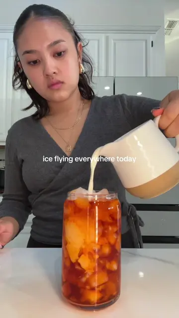 btw for everyone in the comments this is thai tea not chai ALSO my straw is ok i