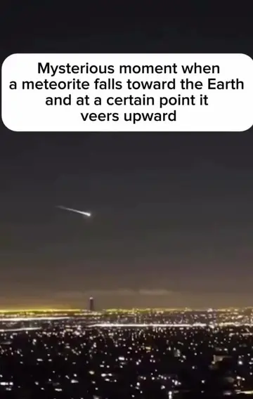 A bright object streaks across Mexico’s night sky, then suddenly veers upward ri