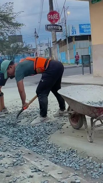 The gym membership is optional. The bills aren’t 😮‍💨 #ConstructionLife #BlueCo