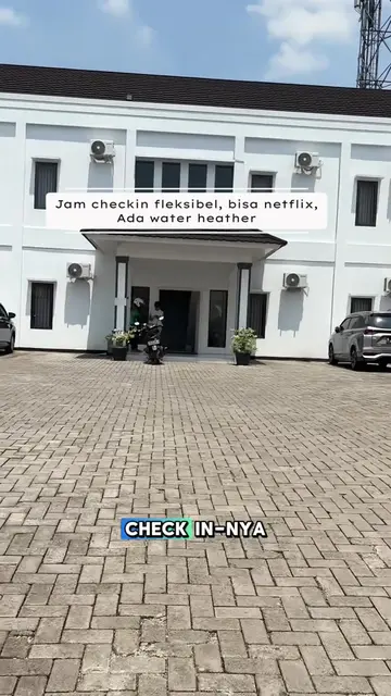 Hotel yang jam checkin nya fleksibel, cuman 100k-an tv nya smart tv, bisa netfli