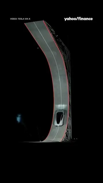 "Flying cars are real!" 🚀 Elon Musk and Tesla showcase the new Roadster. #tesla