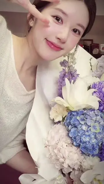 ✨Qiang Ge melakukan Live stream di akun douyin pribadinya untuk menjual kacang h