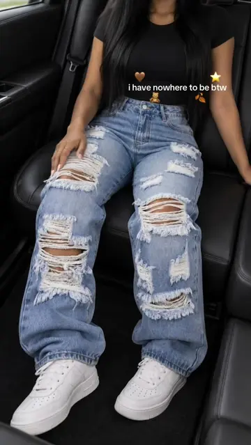 just wanted to wear these!#rippedjeans #streetwear #fallaesthetic #highwaisted #