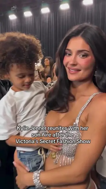 #kyliejenner #aire #tiktokfashion #victoriassecretangel 