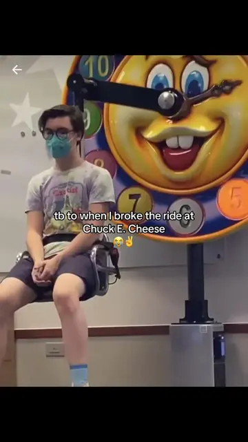 I'm now banned from ever going back #chuckecheese #fyp #fypシ゚viral #foryoupage 