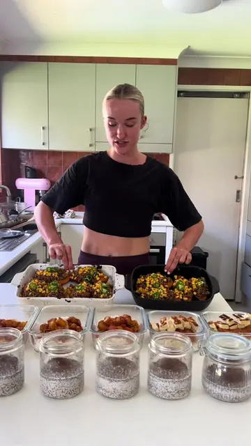 GF, DF $50 weekly Meal Prep!👩🏼‍🍳 Overnight Buckwheat🍯 330cals 13g protein  5