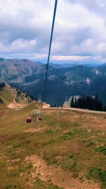 🏔️🚠 Just me, the mountains, and a little time to think about life. Sometimes, 