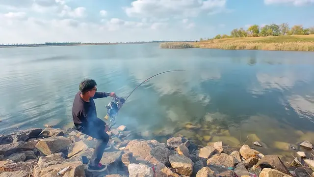 Bro said “I’m tired of reeling” and installed an engine 💀🎣 Now the fish gets e