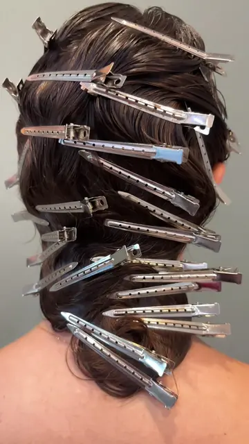 And then… The first time I saw Duarte create this kind of hairstyle, he was doin