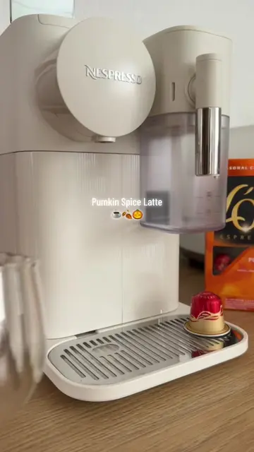 Pumkin Spice Latte 🦊🍂🎃☕️ avec ma Lattissima One de @Nespresso  #pumkinspice #