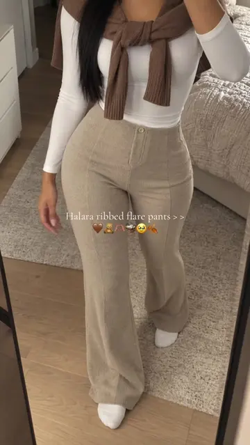 feeling extra cuteeee for no reason🍂#flarepants #highwaisted #fallaesthetic #ha